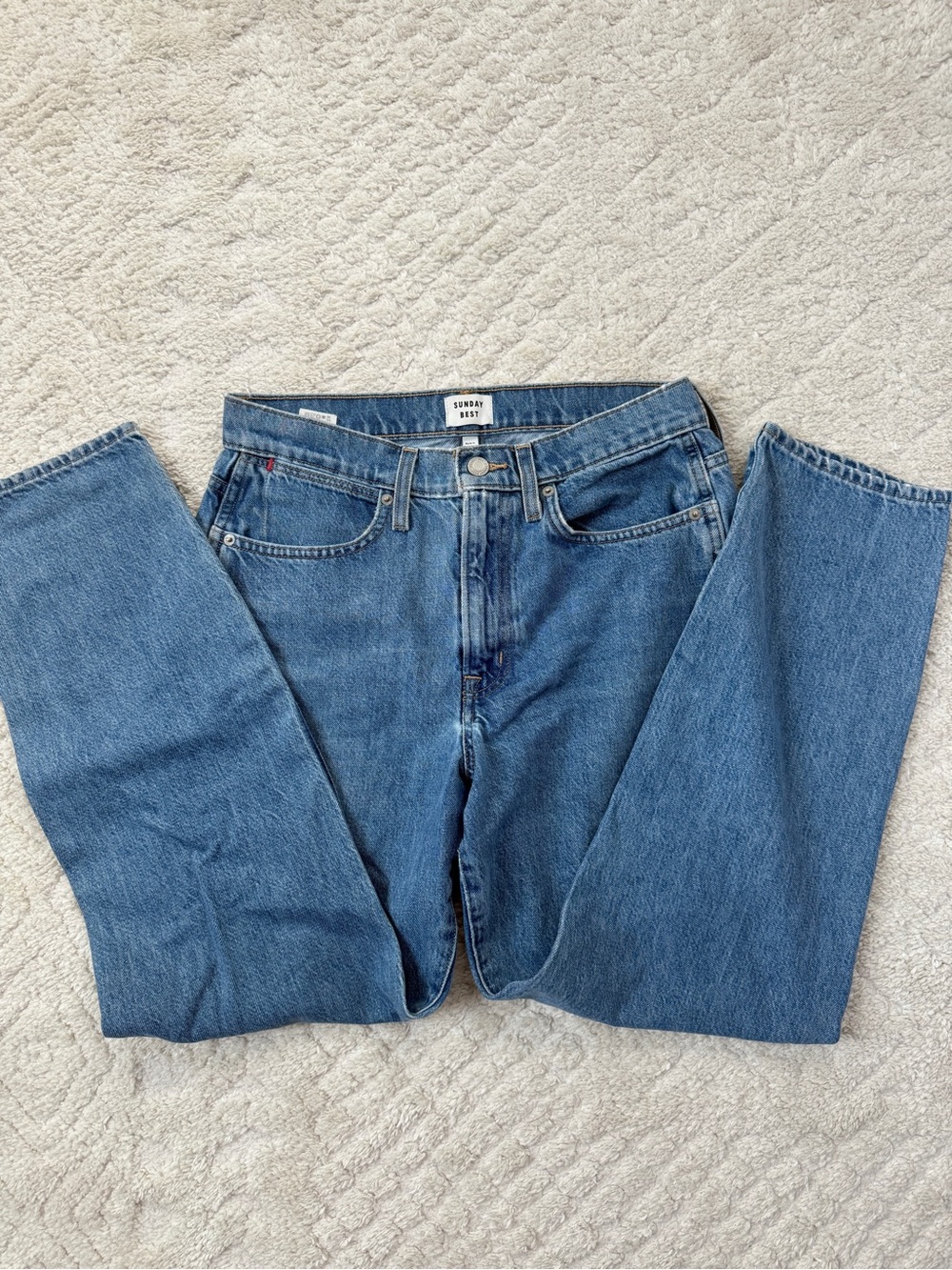 Aritzia Sunday Best Straight Leg Denim, 28 - Picture 4 of 9